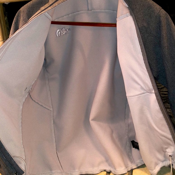 The North Face - Men's Apex Bionic Jacket - !Like New! - Picture 11 of 14